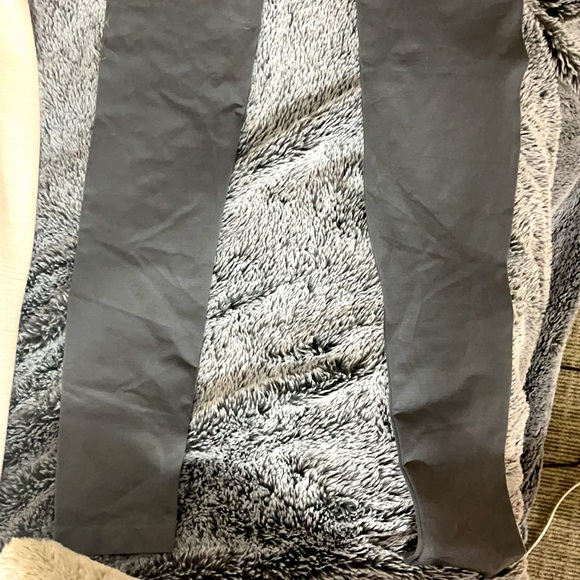 New S Gymshark Fit Gray Pink Leggings - Picture 2 of 3